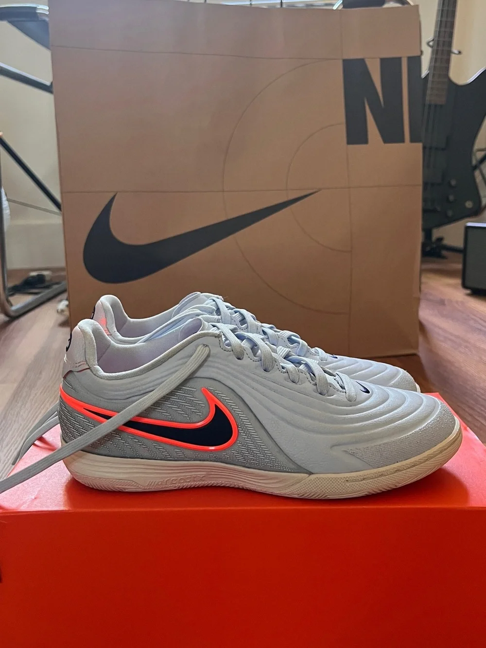 Nike Tiempo ReactGato IC Indoor Soccer Shoes - M 4.5 W 6